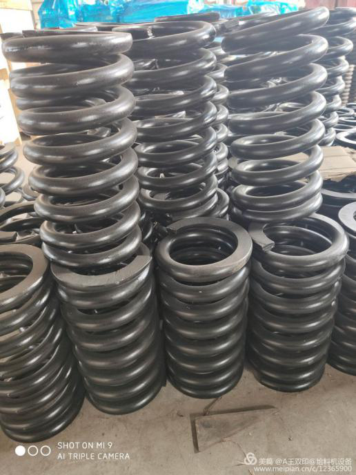 振動(dòng)給料機(jī)選配哪種彈簧更好呢？
